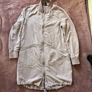 H&M Beige/light pink/ tan  Long Bomber Jacket Zip Front Lightweight Coat